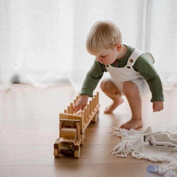 Qtoys - Wooden Log Truck