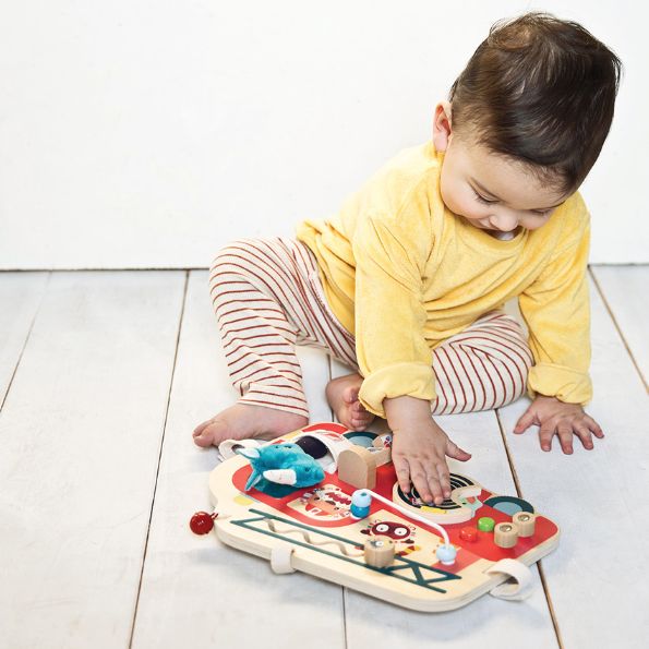 Lilliputiens - Wooden Fire Engine Activity Board