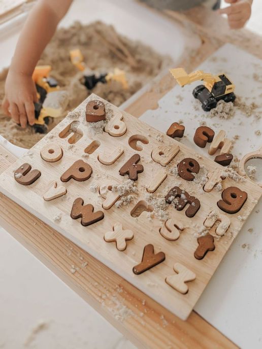 QToys - Lower Case Puzzle (natural)