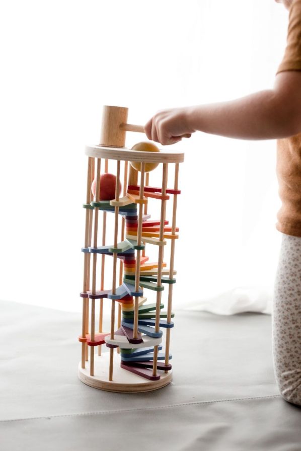 QToys - Pound a Ball Tower