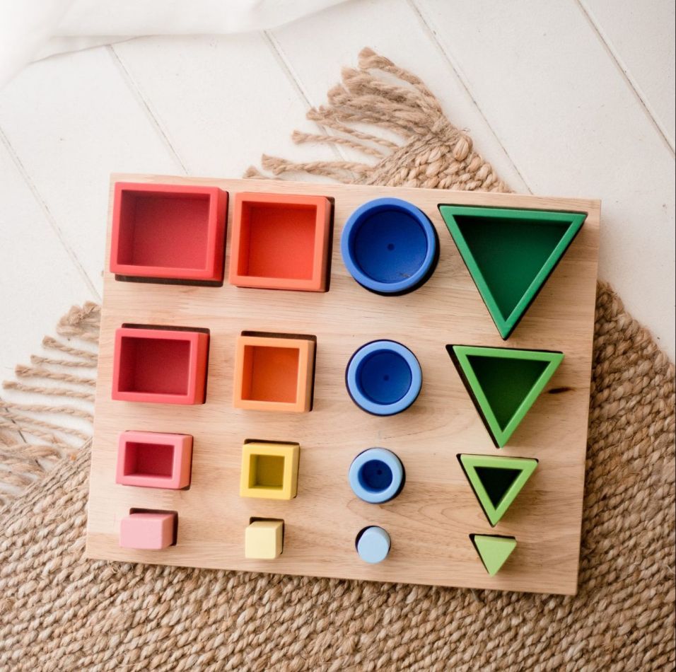 QToys - Montessori Sorting and Nesting Board