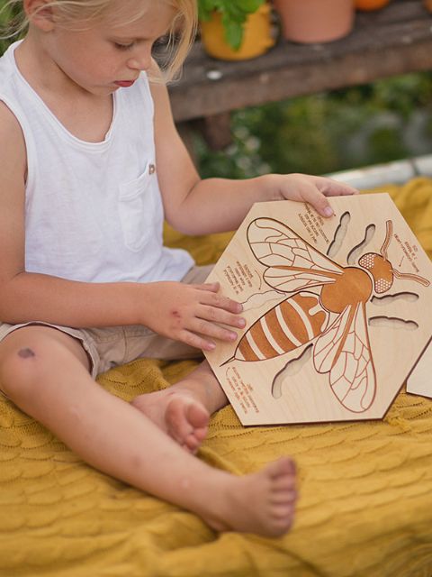 Stuka Puka - Busy Bee Wooden Puzzle